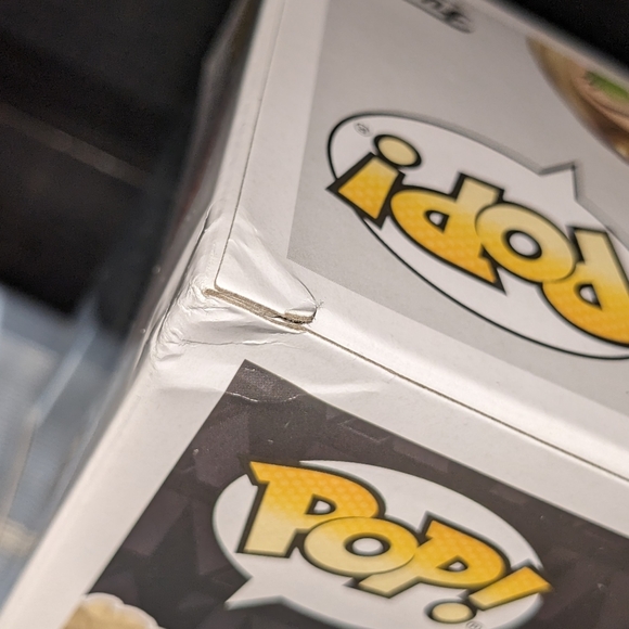 Loki Series Glow in the Dark Sylvie Funko Pop - Picture 3 of 3